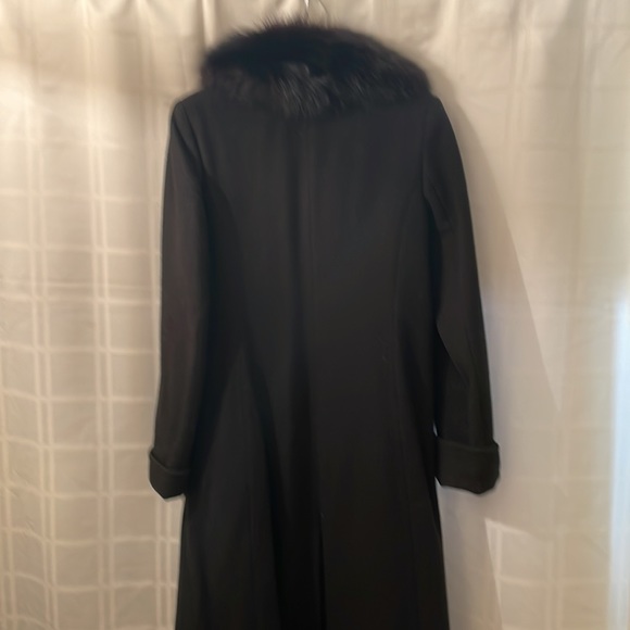 Full length - Picture 4 of 9